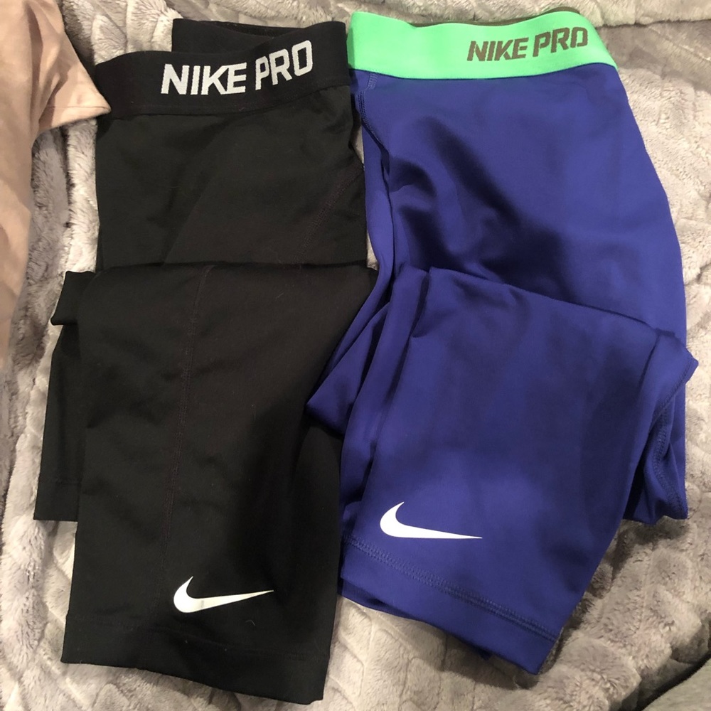 Nike Pro Capri leggings bundle